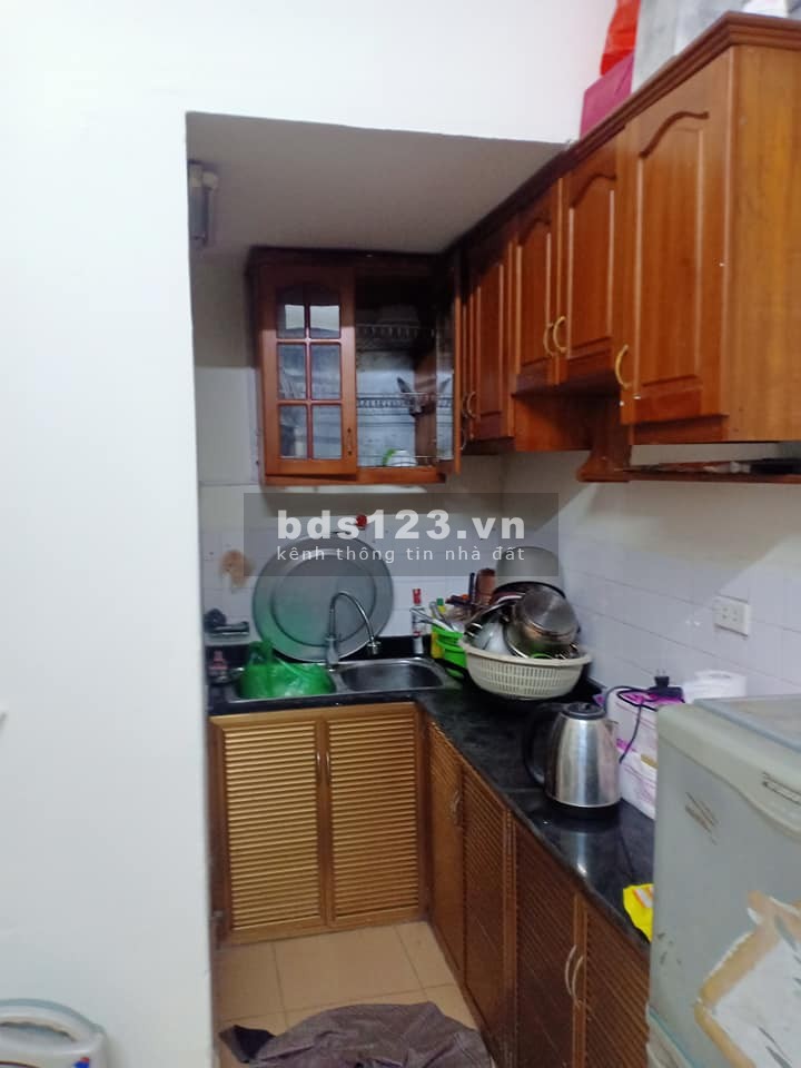 Bán đất tặng nhà Lý Nam Đế, dt 52m2, 3 tầng, giá 8.9 tỷ, lh 092.234.6363