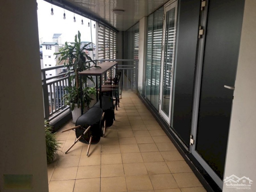 Bán tòa văn phòng, building 10 tầng phố Đội Cấn, Liễu Giai, Ba Đình,