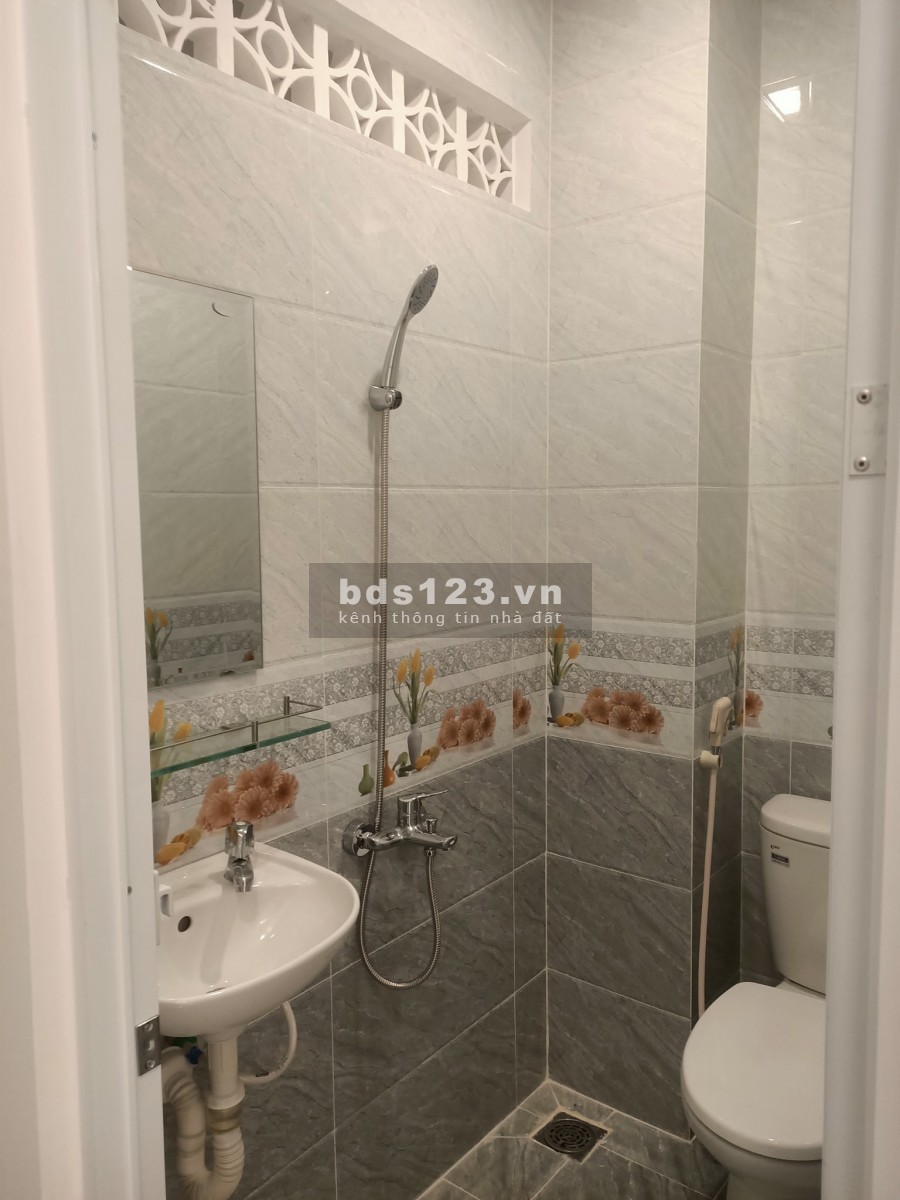 (Quận 12)Nhà cực đẹp, hxh thông, Dương Thị Mười, dt 54m2, 2 tầng, giá 3.5 tỳ