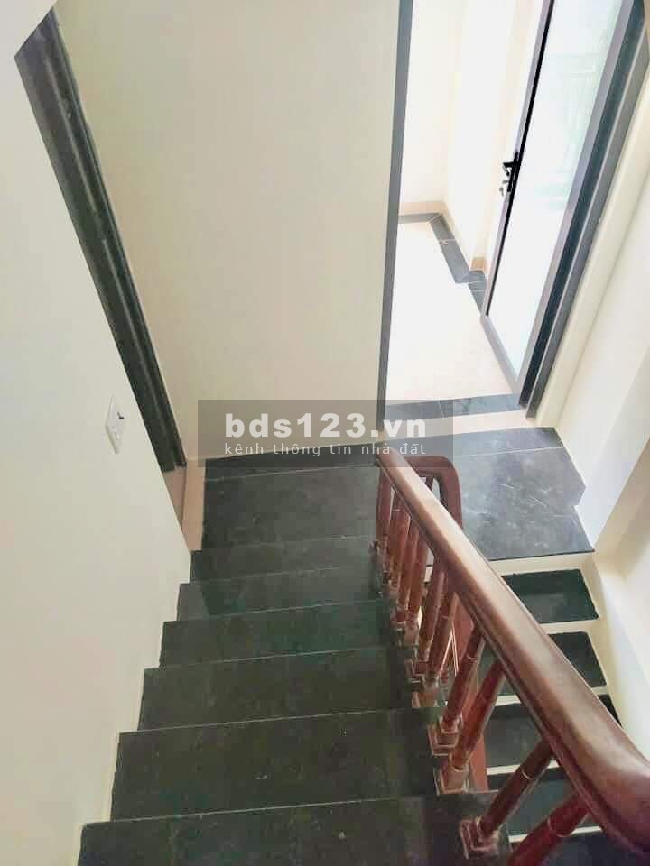 Siêu Đẹp, nhà nguyên căn Bát Khối, dtsd 35m2, 4 phòng ngủ, giá nhỉnh 2.5 tỷ