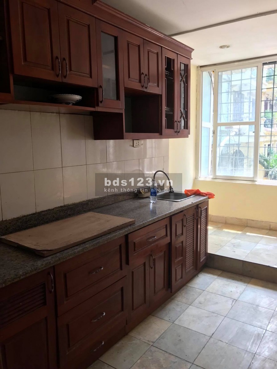Cho Thuê tập Thể Trần Quý Cáp, tiện giao thông, tiện nghi, sạch đẹp, giá rẻ