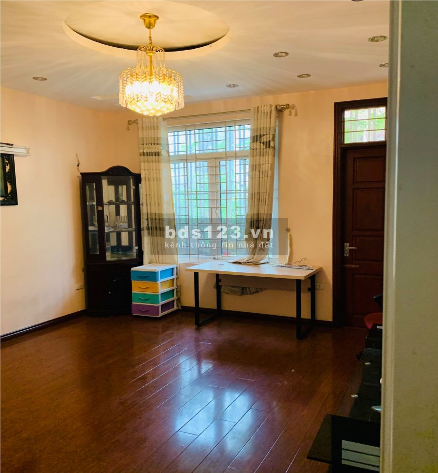 Bán nhà Âu Cơ mới xây 2 mặt thoáng, 4 tầng, dt 40m2, mt 6m, giá 5.6 tỷ