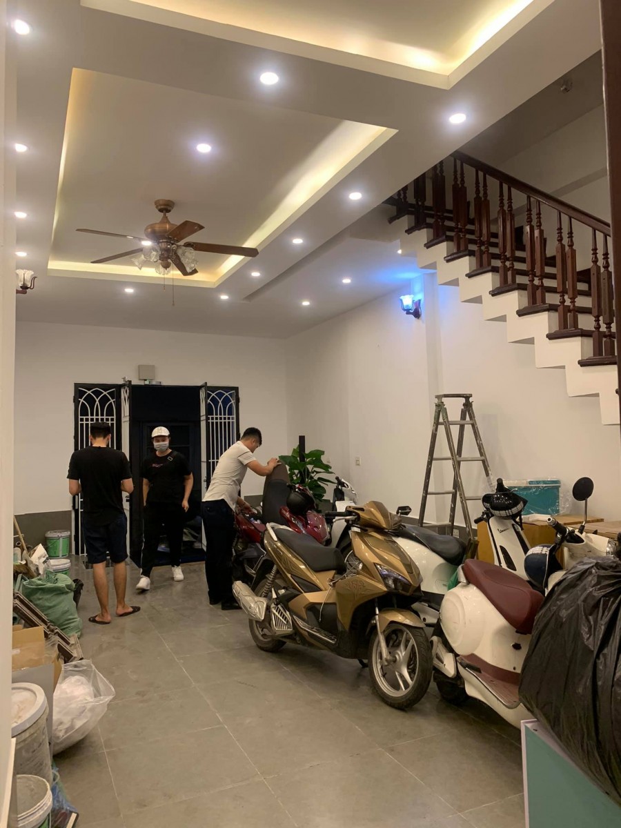 Bán Nhà Riêng Phùng Khoang, Quận Nam Từ Liêm 60m2x5T, KD, Giá 6.9 Tỷ.