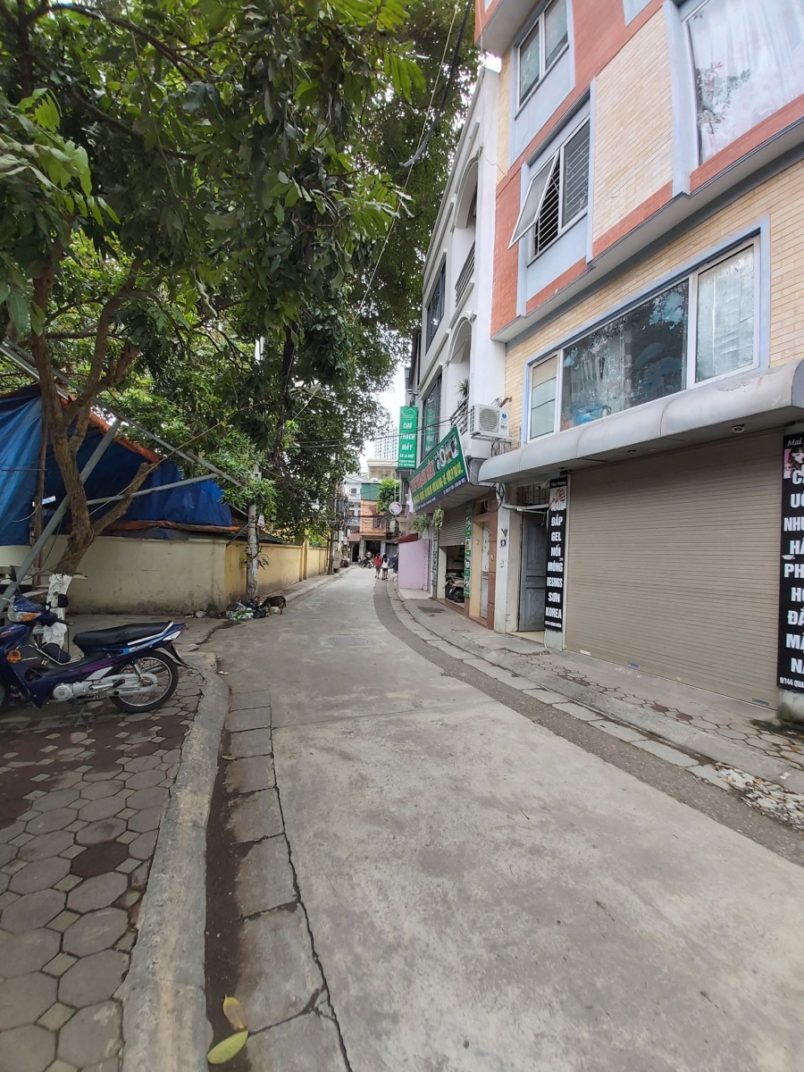 Cần bán nhà Quan Nhân toàn gỗ xịn 6 tầng có thang máy 2 mặt thoáng vĩnh viễn Ngõ oto dừng đỗ ngày đêm View hồ, giá 23.5 tỷ