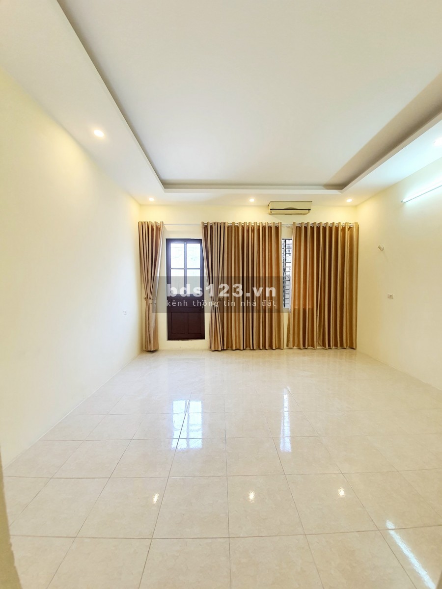 Trương Định ngõ thông gần phố 33m 3tang mt 4.5m