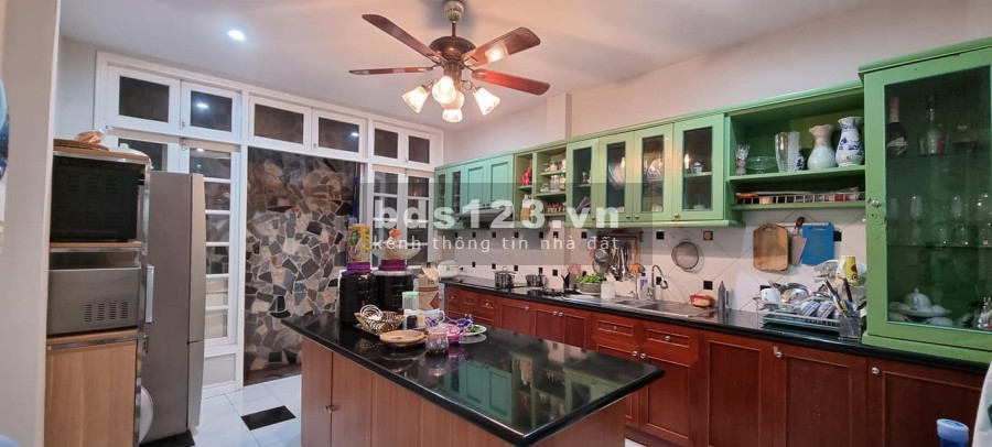 Nhà đẹp phố Hai Bà Trưng, dt 50m2, 5 tầng, mt 5, vài bước ra…