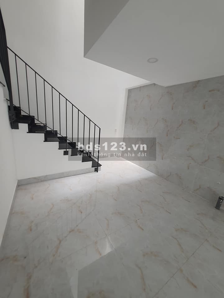 Bán Nhà Phố Trung Tâm Quận Gò Vấp. DT: 66m2. LH: 0932155399.