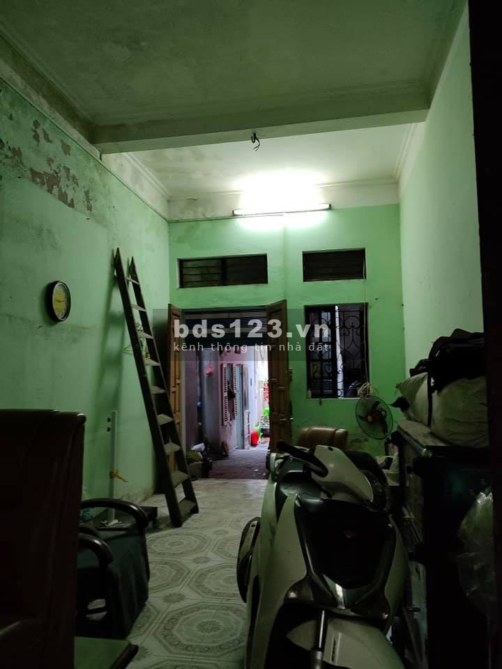 Đê tô Hoàng, DT 82m2, giá đất chỉ 57tr/1m2