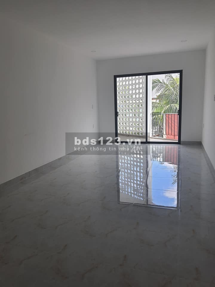 Bán Nhà Phố Trung Tâm Quận Gò Vấp. DT: 66m2. LH: 0932155399.