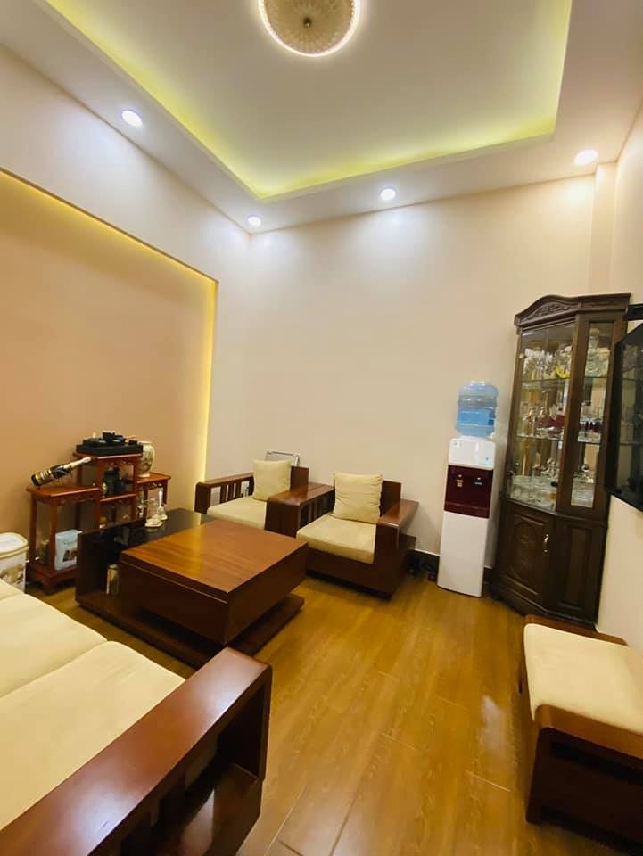 Bán nhà Kim Ngưu, ô tô tránh, kinh doanh ngày đêm, dy 35m2, 4 tầng, mt 3.5m, giá 5.4 tỷ