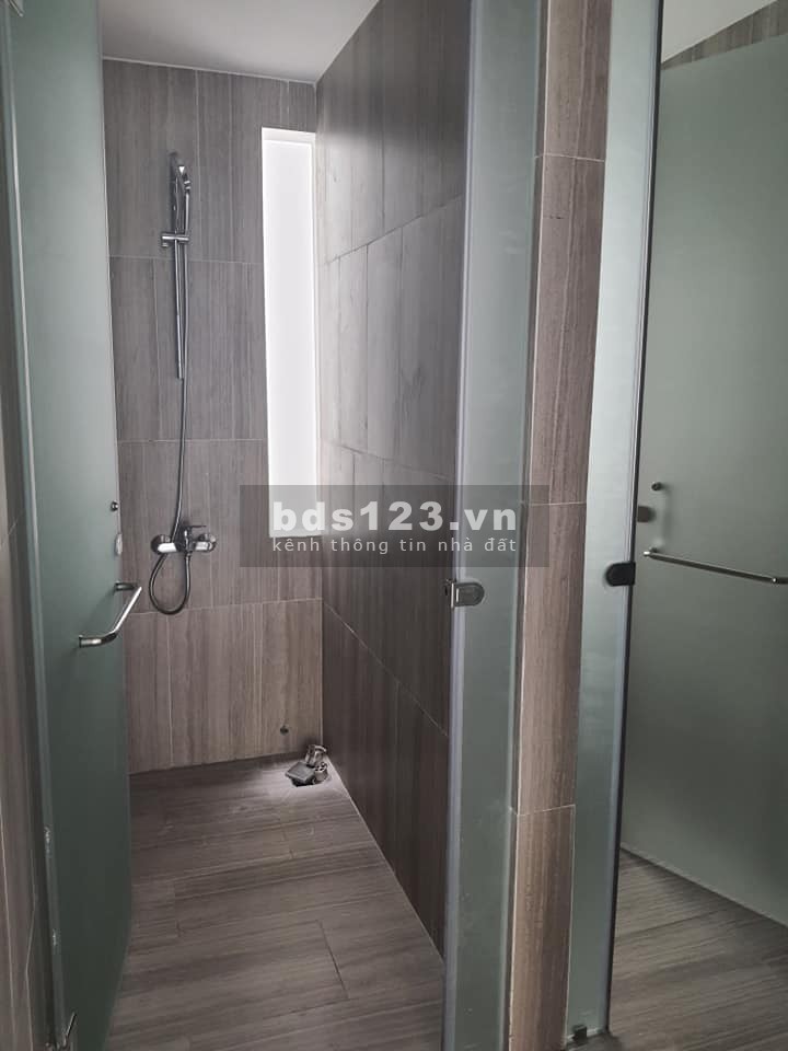 Bán Nhà Phố Trung Tâm Quận Gò Vấp. DT: 66m2. LH: 0932155399.