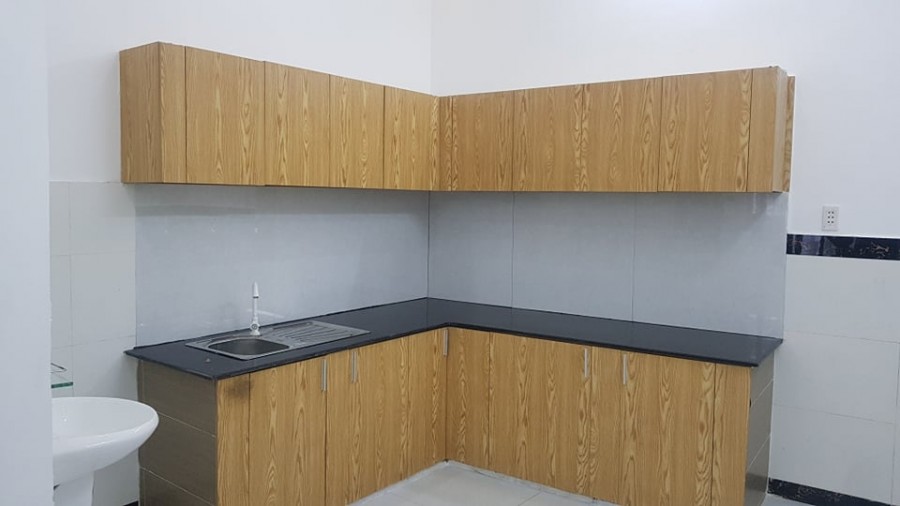 Nhà trệt lầu Bà Điểm- Nguyễn Thị Sóc hẻm xe hơi thông, dt 4x14