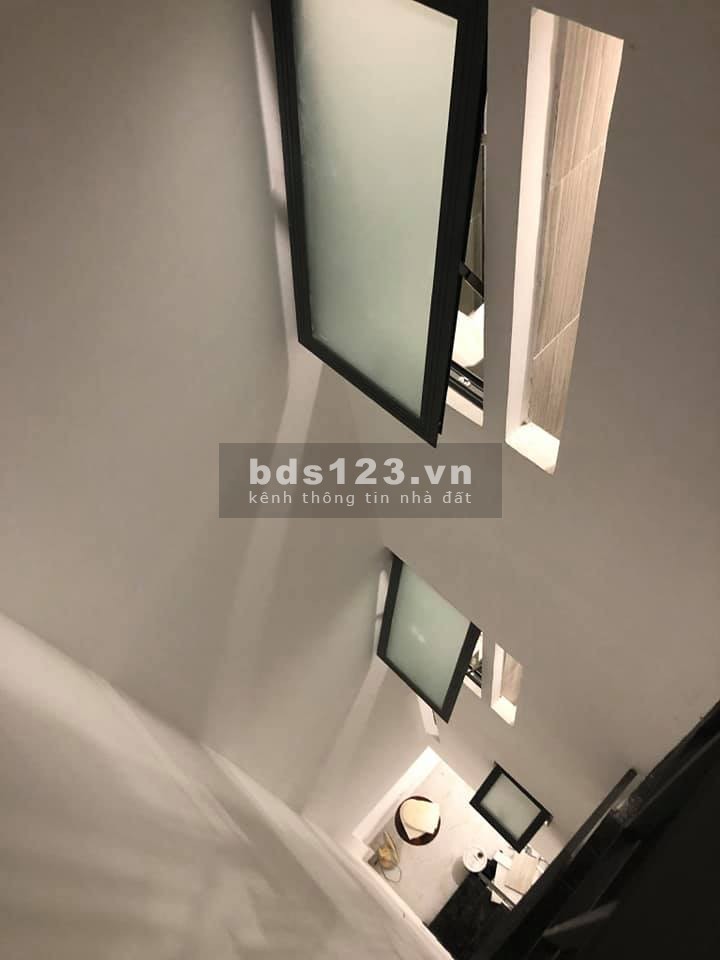 Bán Nhà Phố Trung Tâm Quận Gò Vấp. DT: 66m2. LH: 0932155399.