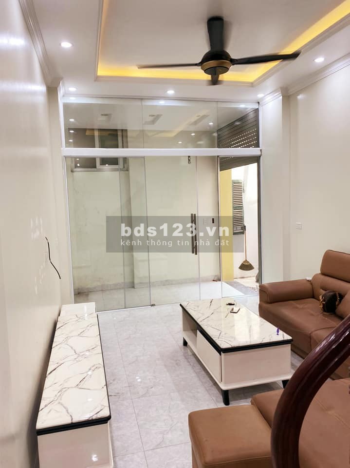 Bán nhà Định Công cực nét, giải pháp cho gia đình hiện đại, dt 45m2, giá 3.5 tỷ hơn