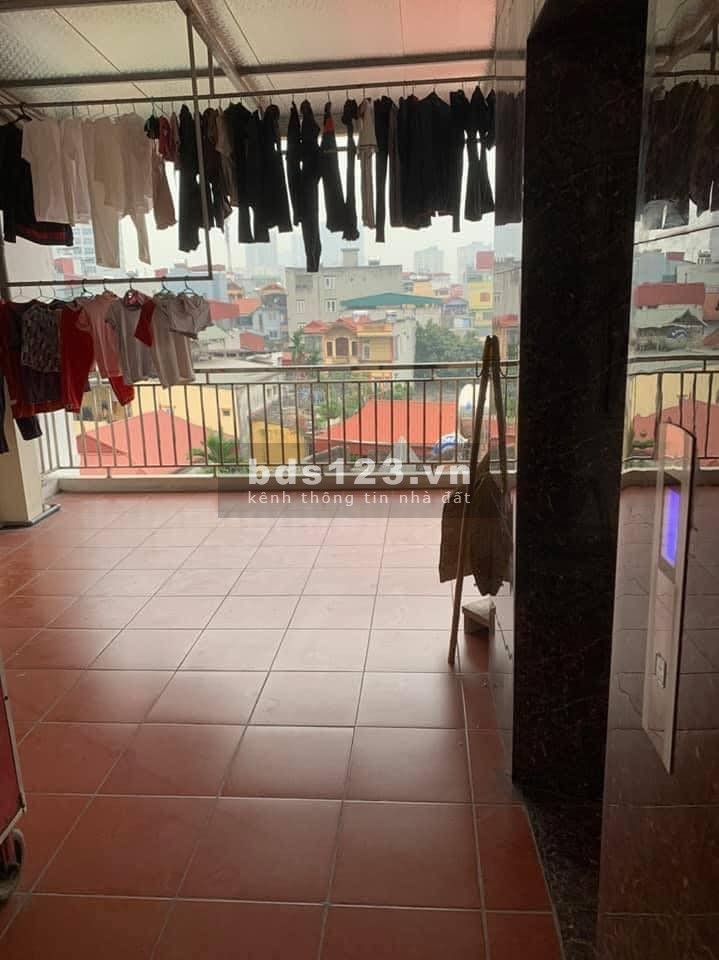 Nhà mới ô tô vào nhà, ngõ 43 Trung Kính dt 80m2 7 tầng mt 5.6m giá 12 tỷ