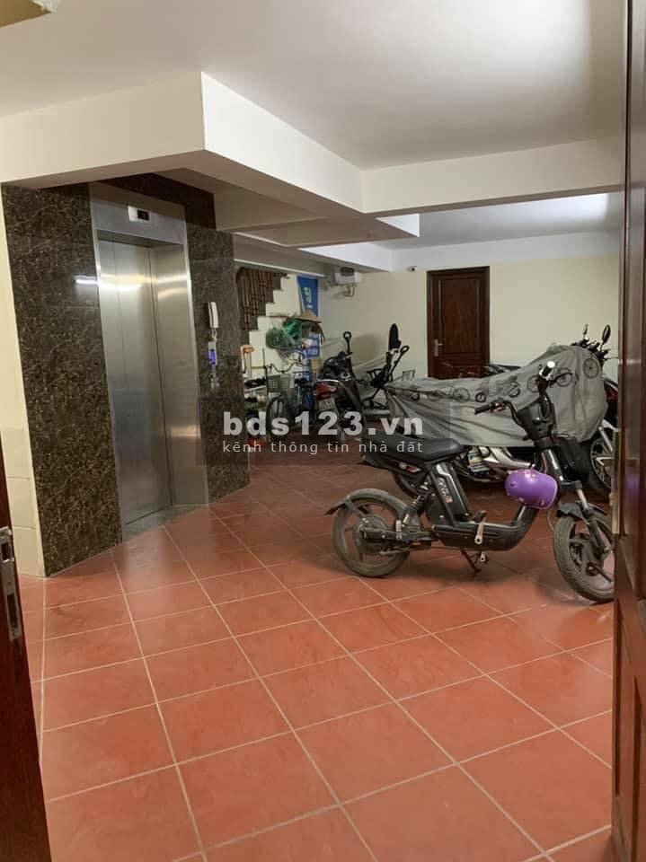 Nhà mới ô tô vào nhà, ngõ 43 Trung Kính dt 80m2 7 tầng mt 5.6m giá 12 tỷ
