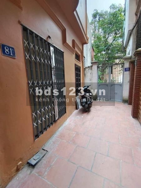 Cần bán nhà mặt phố Dương Văn Bé, Hai Bà Trưng, dt 22m2, 5 tầng, giá 3,4 tỷ