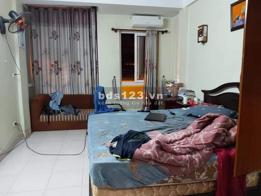 Bán Nhà Lạc Long Quân 53m2, 4 tầng. Giá 5.8 tỷ Tây Hồ