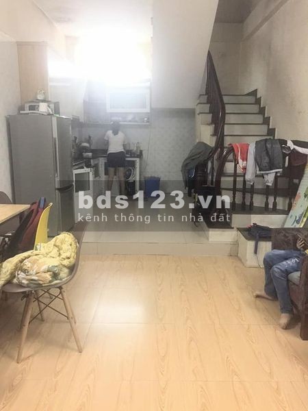 Chính chủ cần bán nhà đường Đức Diễn, Bắc Từ Liêm, dt 39m2, 4 tầng, giá 2.7 tỷ