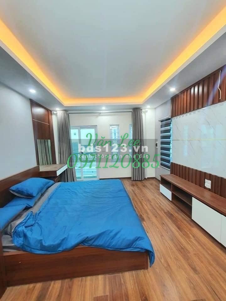 Hoàng Mai có nhà bán chỉ 3 tỷ, có nhà 35m, ô tô đỗ cửa, sổ riêng