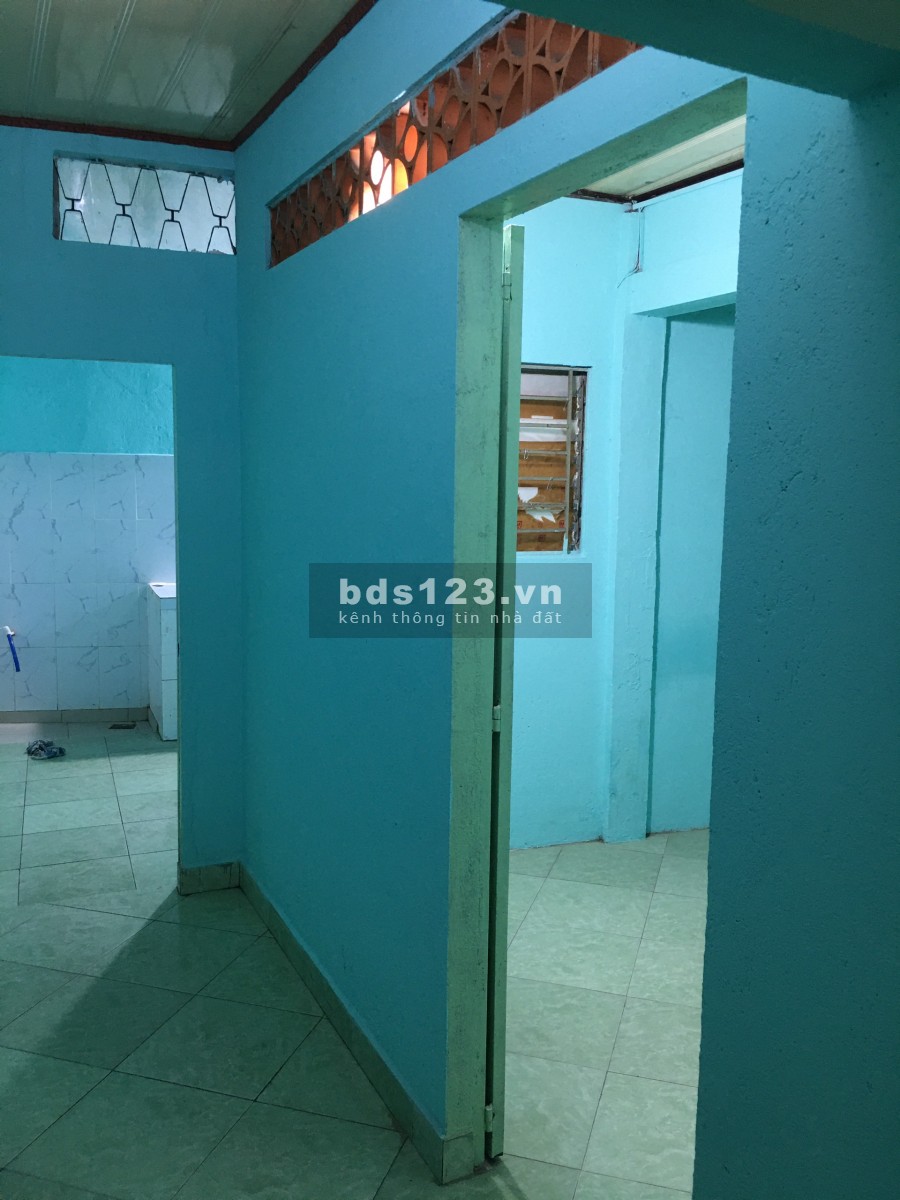 Nhà rộng 80m2 Đs10 ngay lẫu dê Đồng Hương 2PN