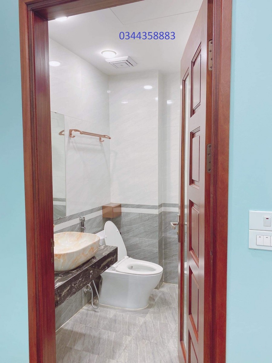 Vị trí nhà đẹp có ở Cầu Giấy chỉ 3,5 tỷ DT: 34mx3t