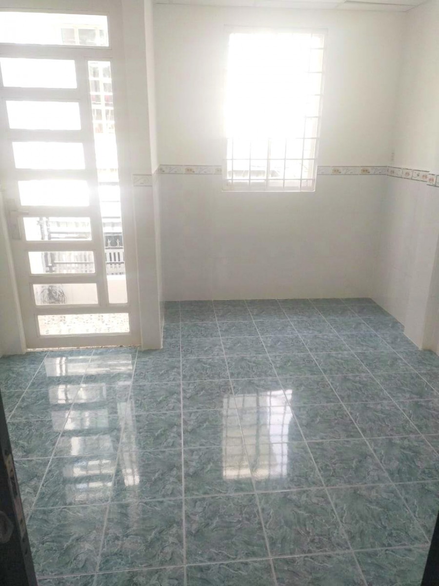 Nhà nhỏ 2 lầu đúc vị trí đẹp hẻm 181 Âu Dương Lân P2 Q8
