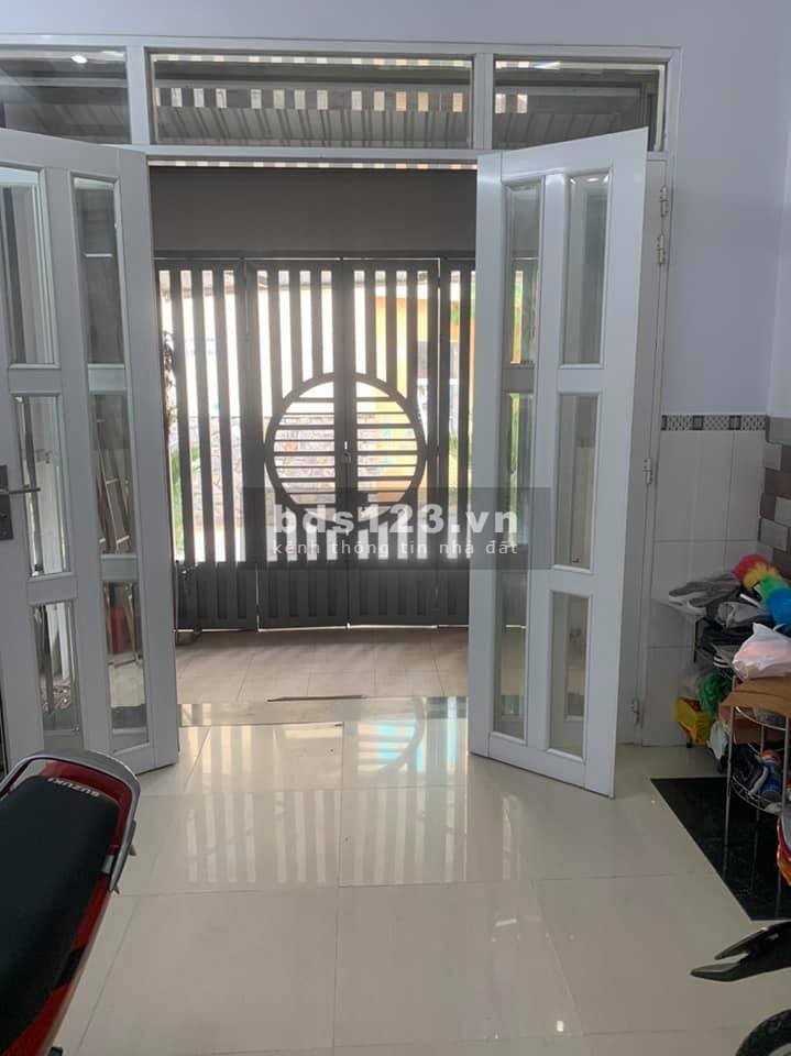 Bán nhà hxh Tân Phú, an ninh gần trường học 80m2 giá 3.6 tỷ.