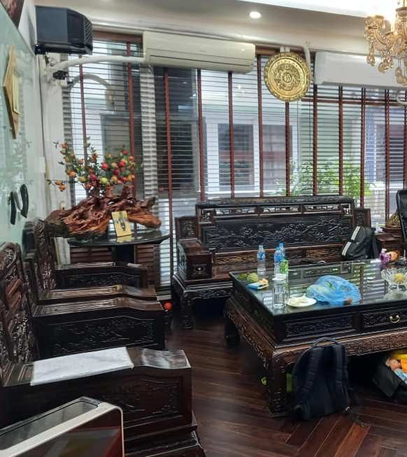 Nhà mặt phố Trích Sài, mặt Hồ Tây, 47m, 18 tỷ, kinh doanh