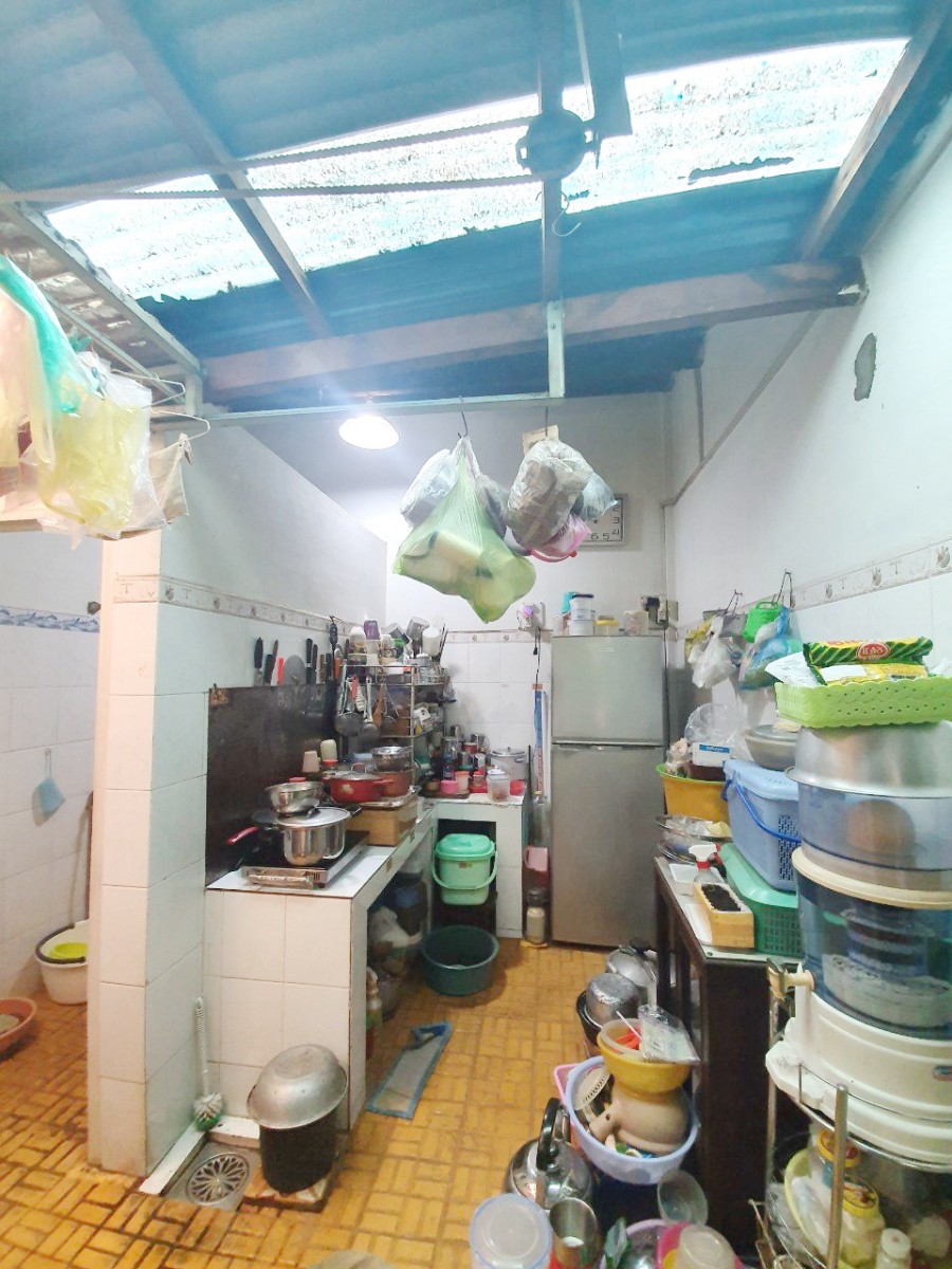 Cần bán nhà hẻm 270 Hòa Hảo, Phường 4 Quận 10