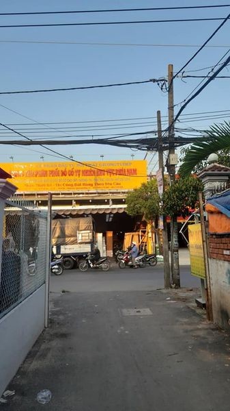 Bán căn hộ 1 trệt nhà làm kiên cố thoáng mát để lên lầu diện tích 69.7m đường Lê Văn khương