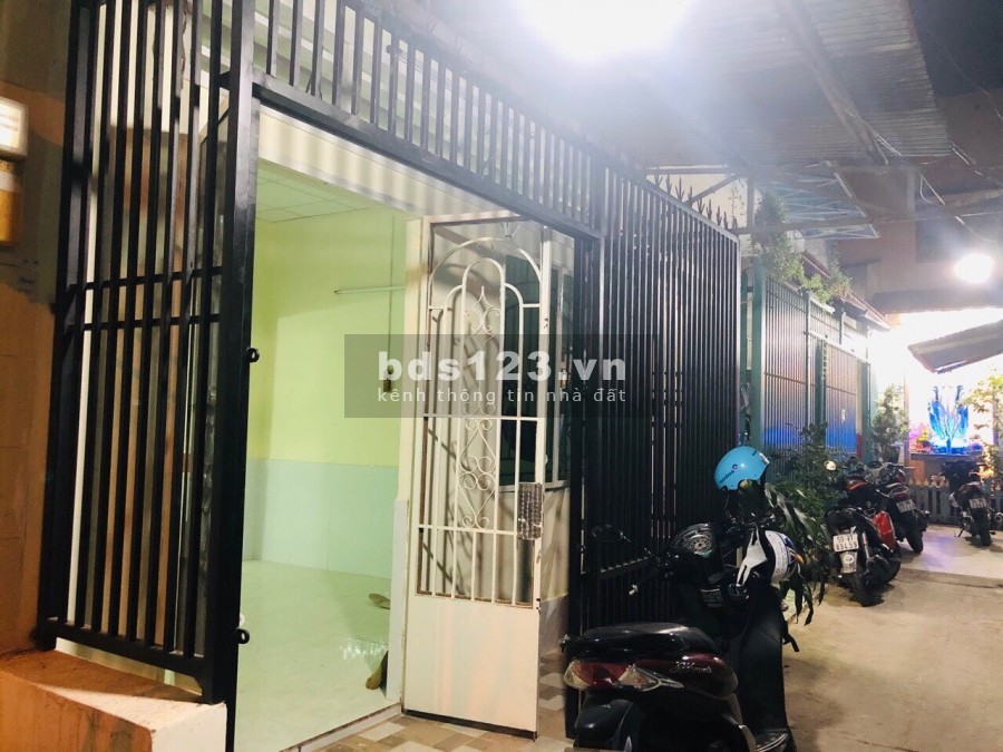 Chính chủ bán gấp nhà góc 2MT hẻm ngay chợ Hạnh Thông Tây P11 Q Gò Vấp