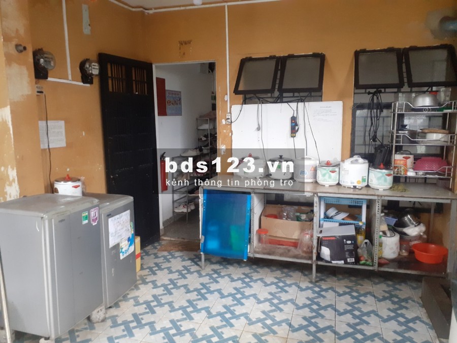Cho thuê phòng trọ giá rẻ Quận 7, giá 650k/người/tháng, tp HCM
