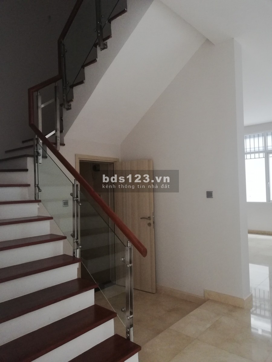 Bán biệt thự khu K Ciputra 180m2 mặt đường đôi 30m dãy K2 - 0974606535