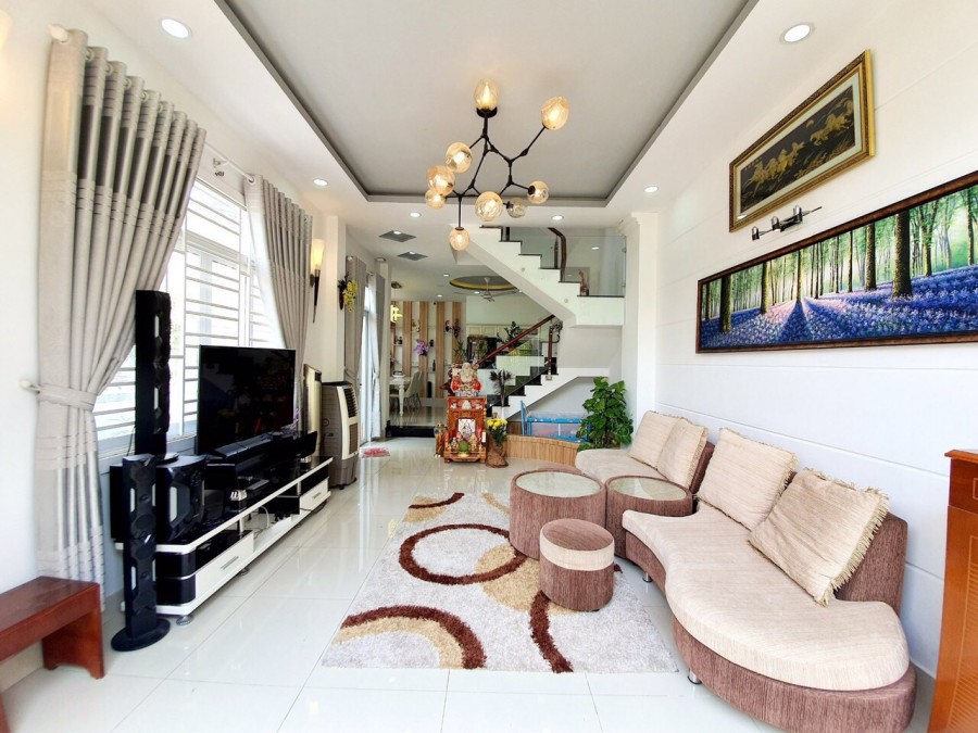 Bán nhà hai mặt tiền đường 8m 2177 Huỳnh Tấn Phát, Nhà Bè 2 lầu, St giá 5,7 tỷ