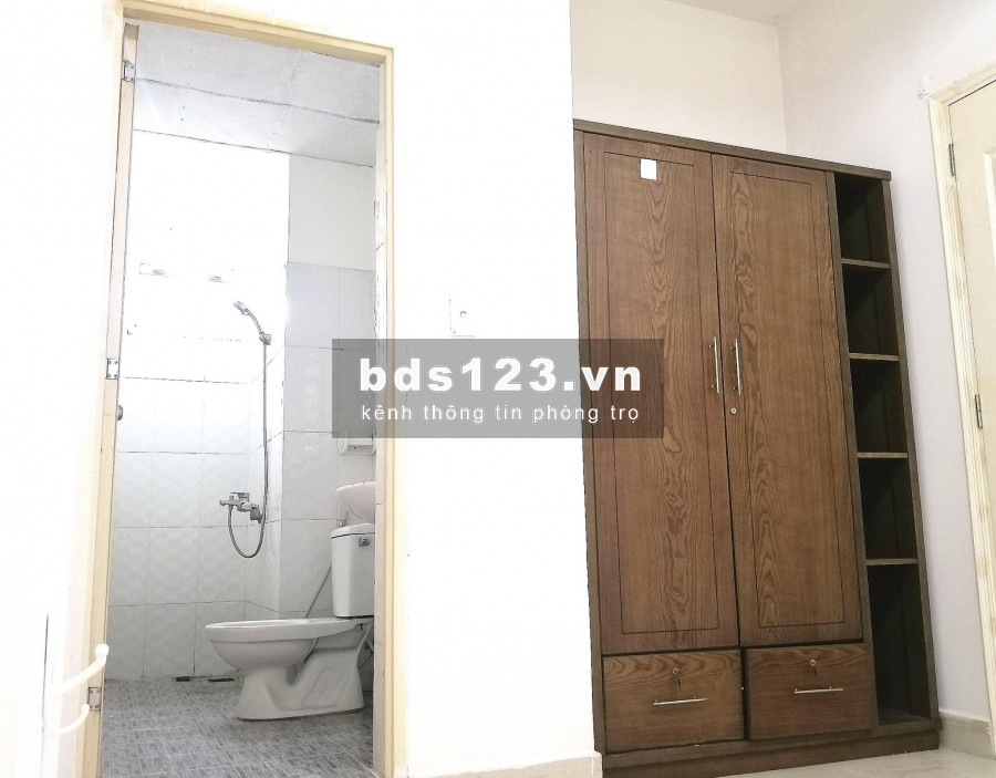 Phòng trọ đẹp giá rẻ có máy lạnh ở đường Bạch Đằng quận Tân Bình