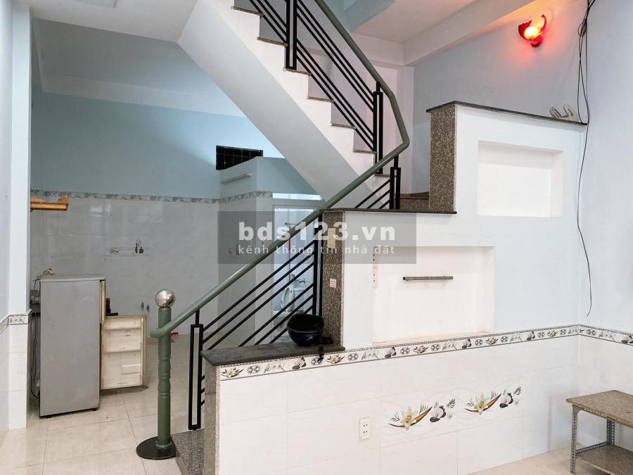 Bán nhà đường Thống Nhất Phường 16 dt 54M2( 4.7M x 12.5M). Hẻm ba gác giá 3.7 tỷ