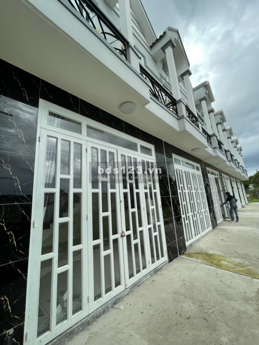 Cần tiền xoay vốn kinh doanh nên cần bán căn nhà