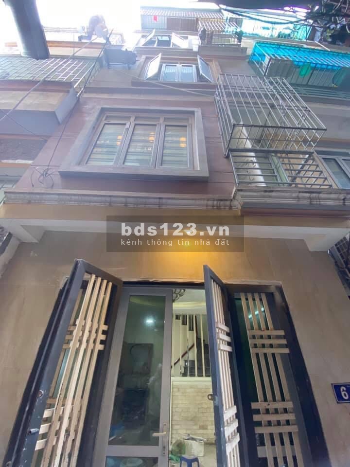 Mình bán nhà đường Định Công Thượng, lô góc dt 52m2, giá 3.9 tỷ