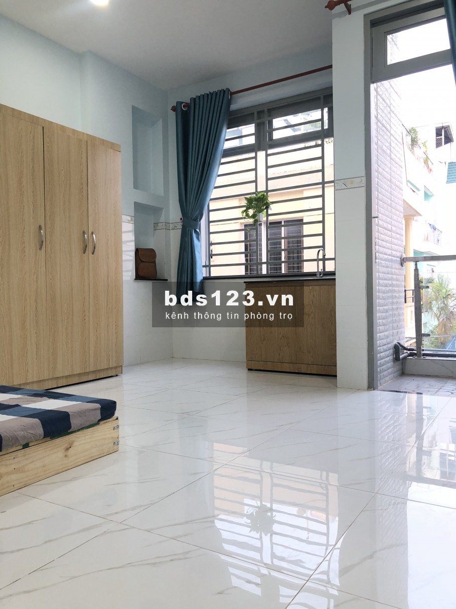 Phòng trọ hường ban công cho thuê tại Bình Thạnh, giá rẻ