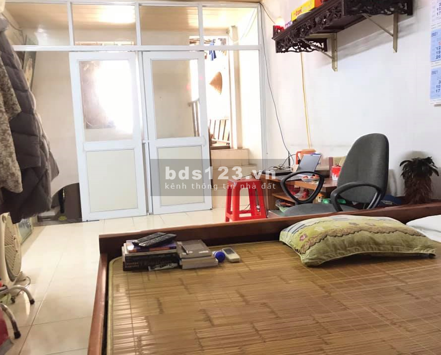 2.19 Tỷ, Nhà Phạm Văn Đồng 35m2, 10m Ra Mặt Phố. T.Phương: 0941111357.