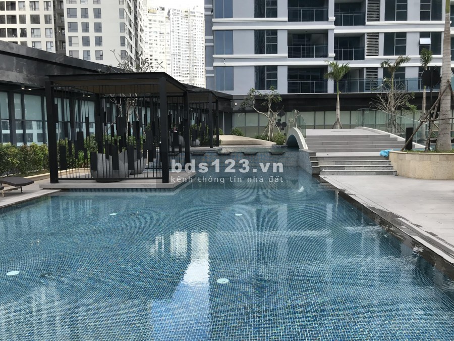 Căn hộ 2PN full nội thất Sunwah Pearl cho thuê giá chỉ 24 triệu, view sân vườn