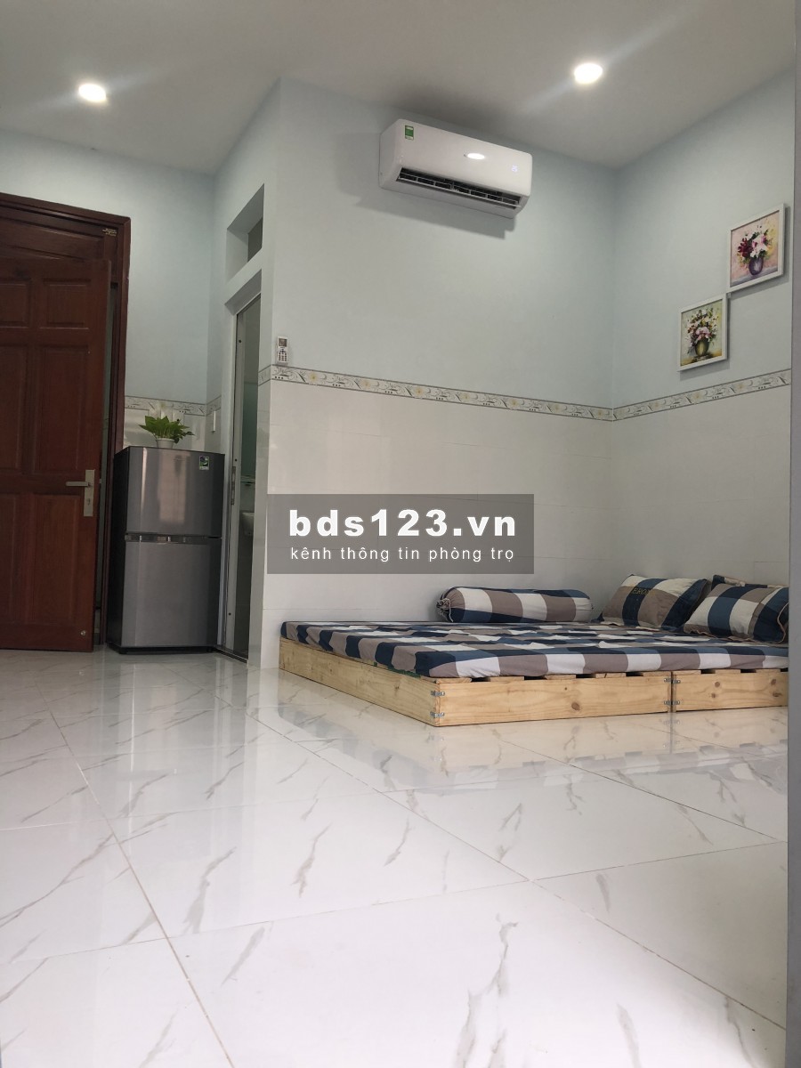 Phòng trọ hường ban công cho thuê tại Bình Thạnh, giá rẻ