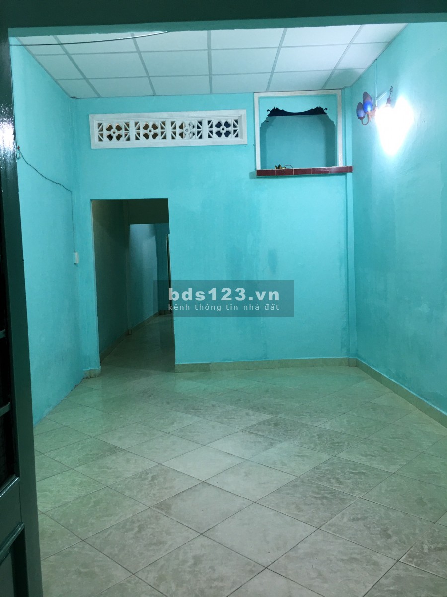 Nhà rộng 80m2 Đs10 ngay lẫu dê Đồng Hương 2PN