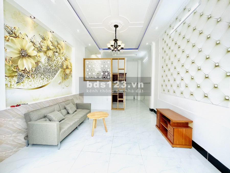 Nhà đẹp giá rẻ. Nhà 1 trệt 1 lầu, dtsd 40m2 (4mx10m), giá 2.19 tỷ