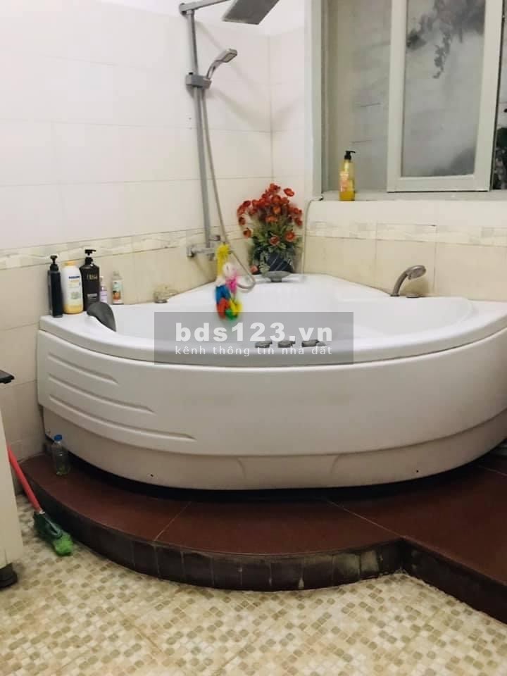 Cần Bán nhà đường Thành Thái, Phường 12, Quận 10 HXH, Chỉ 5 tỷ