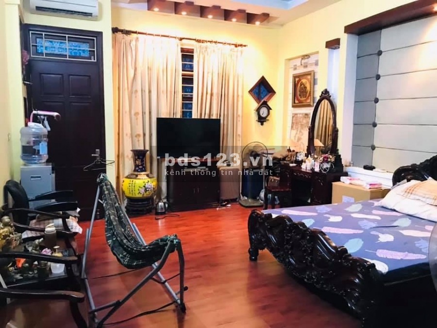 Cần Bán nhà đường Thành Thái, Phường 12, Quận 10 HXH, Chỉ 5 tỷ