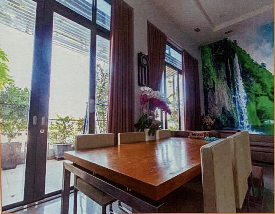Gà Đẻ Trứng Vàng đường Hồ Biểu Chánh khu VIP nhất Q.PN, gía tốt