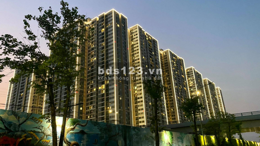 Cho thuê gấp căn hộ Studio 38m2 Vinhomes Smart City