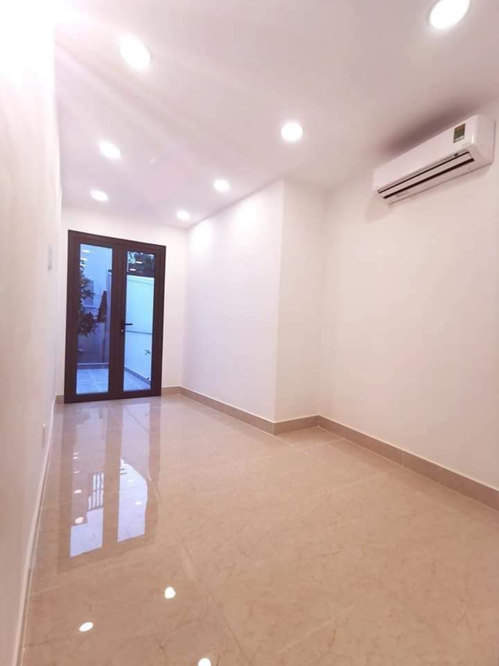 Bán nhà hẻm 3m, 2/ Phan Xích Long, 4 tầng đẹp, giá rẻ 4.2 tỷ